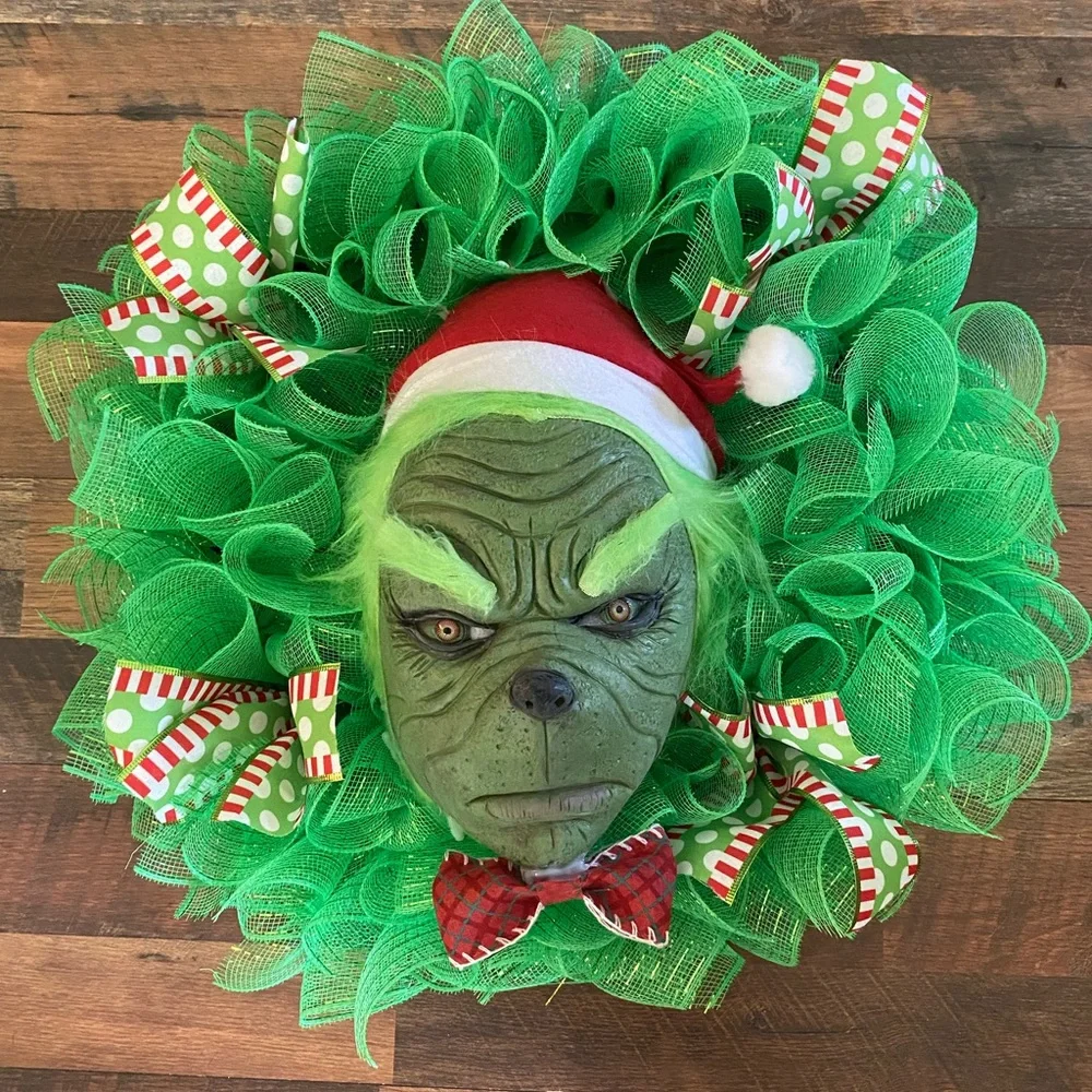 Grinch Christmas Wreath NWOT